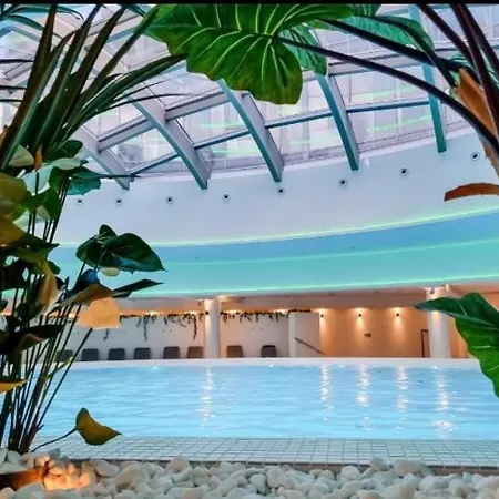 Hanza Tower Downtown 22 Pool & Jacuzzi Appartement